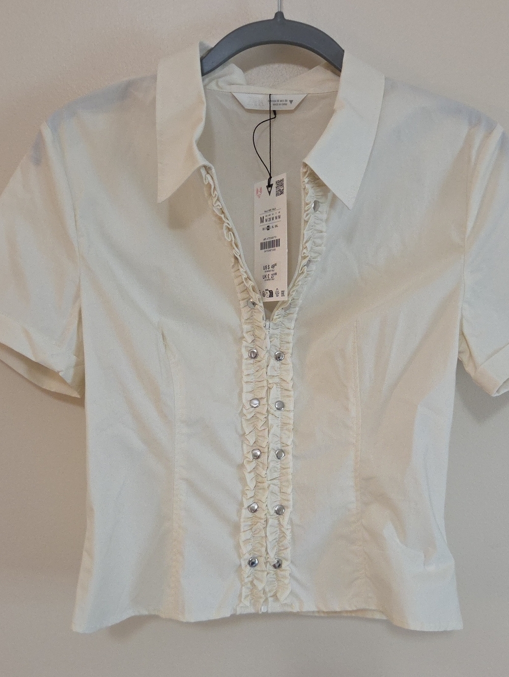 Zara Cream Short Sleeve Button-Front Ruffle Blouse